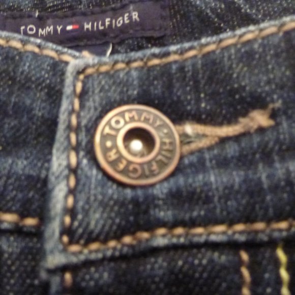 Tommy Hilfiger Denim Capris, Like New, Size 6‎ - Picture 6 of 14